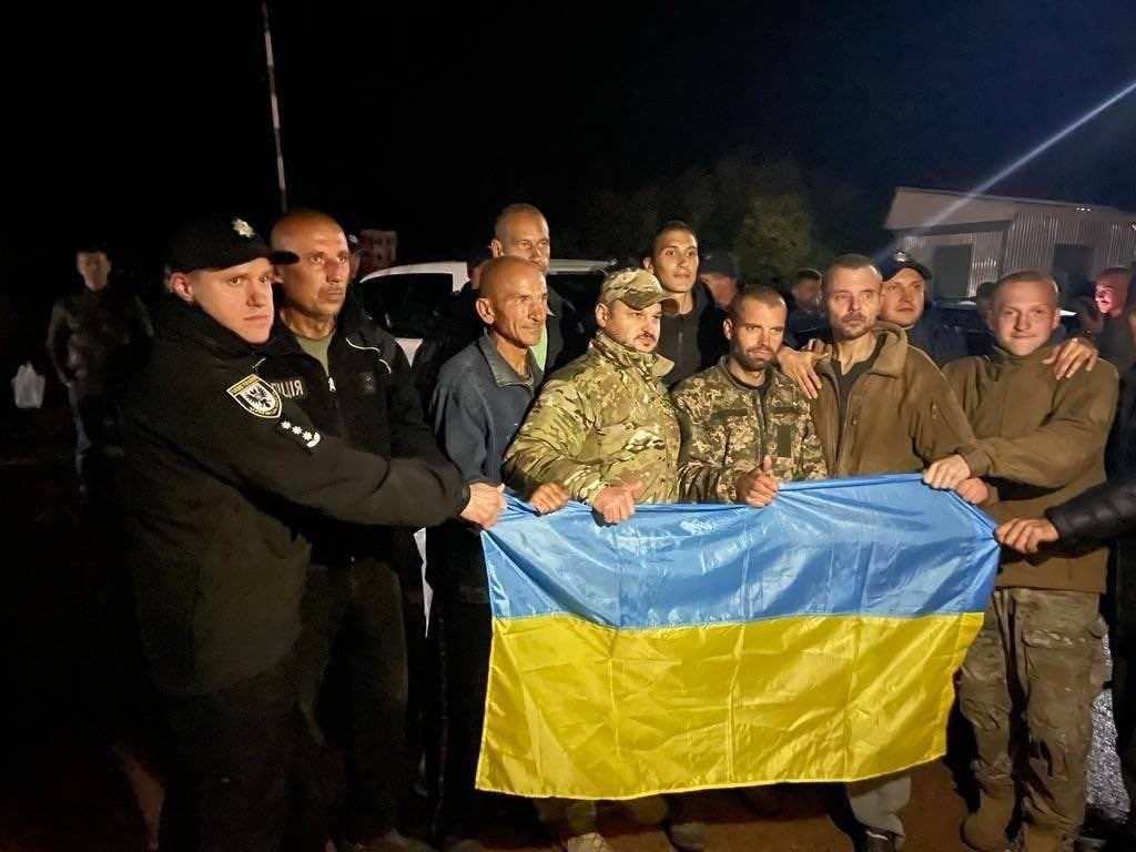 Украина вернула из плена часть защитников Азовстали