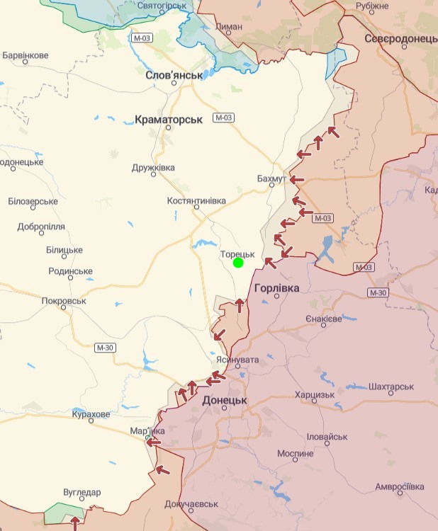 Россияне частично развалили ракетой девятиэтажку в пригороде Горловки: фото