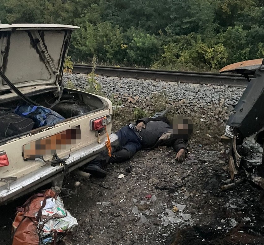 Фото: СБУ Оккупанты расстреляли колону гражданских автомобилей между Сватово и Купянском: фото 18+