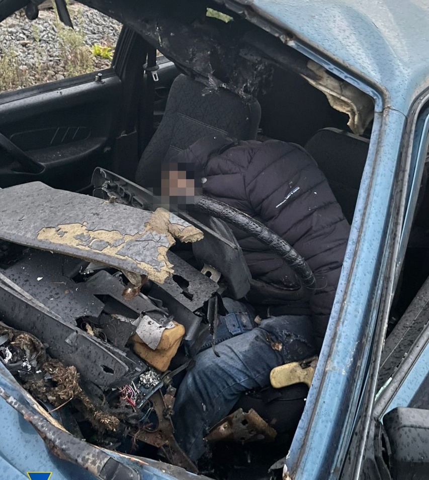 Фото: СБУ Оккупанты расстреляли колону гражданских автомобилей между Сватово и Купянском: фото 18+