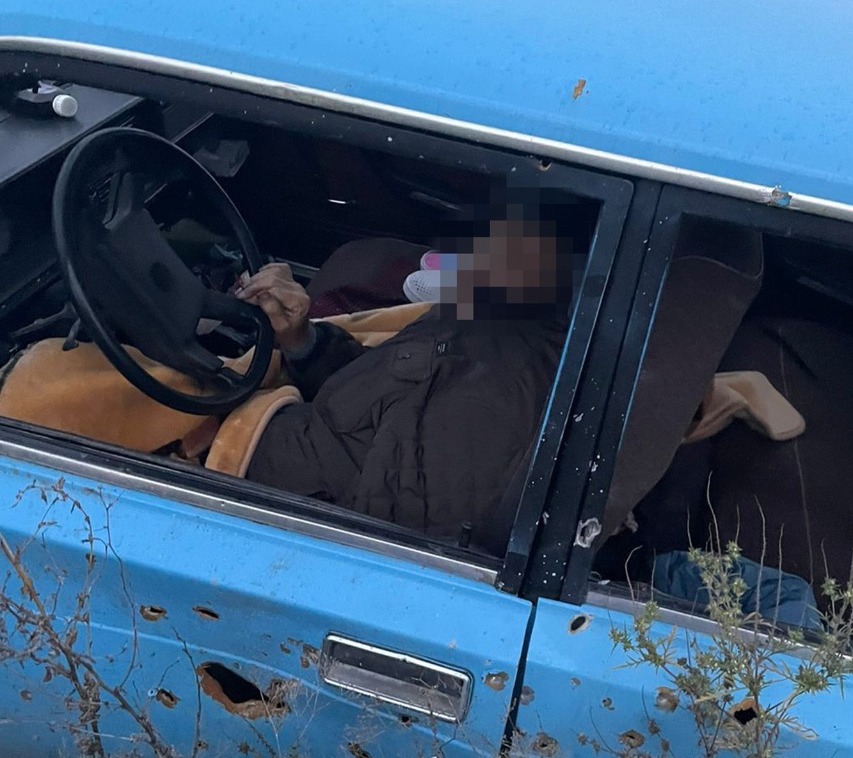 Оккупанты расстреляли колону гражданских автомобилей между Сватово и Купянском: фото 18+