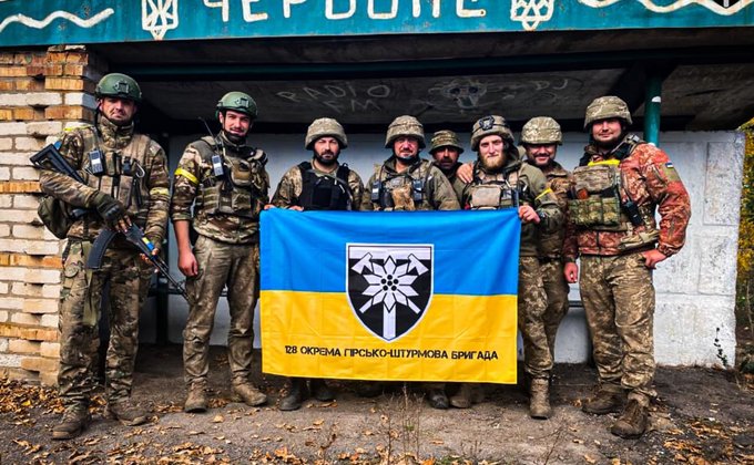 Украинские военные освободили Червоне Херсонской области: фото уничтоженной техники РФ