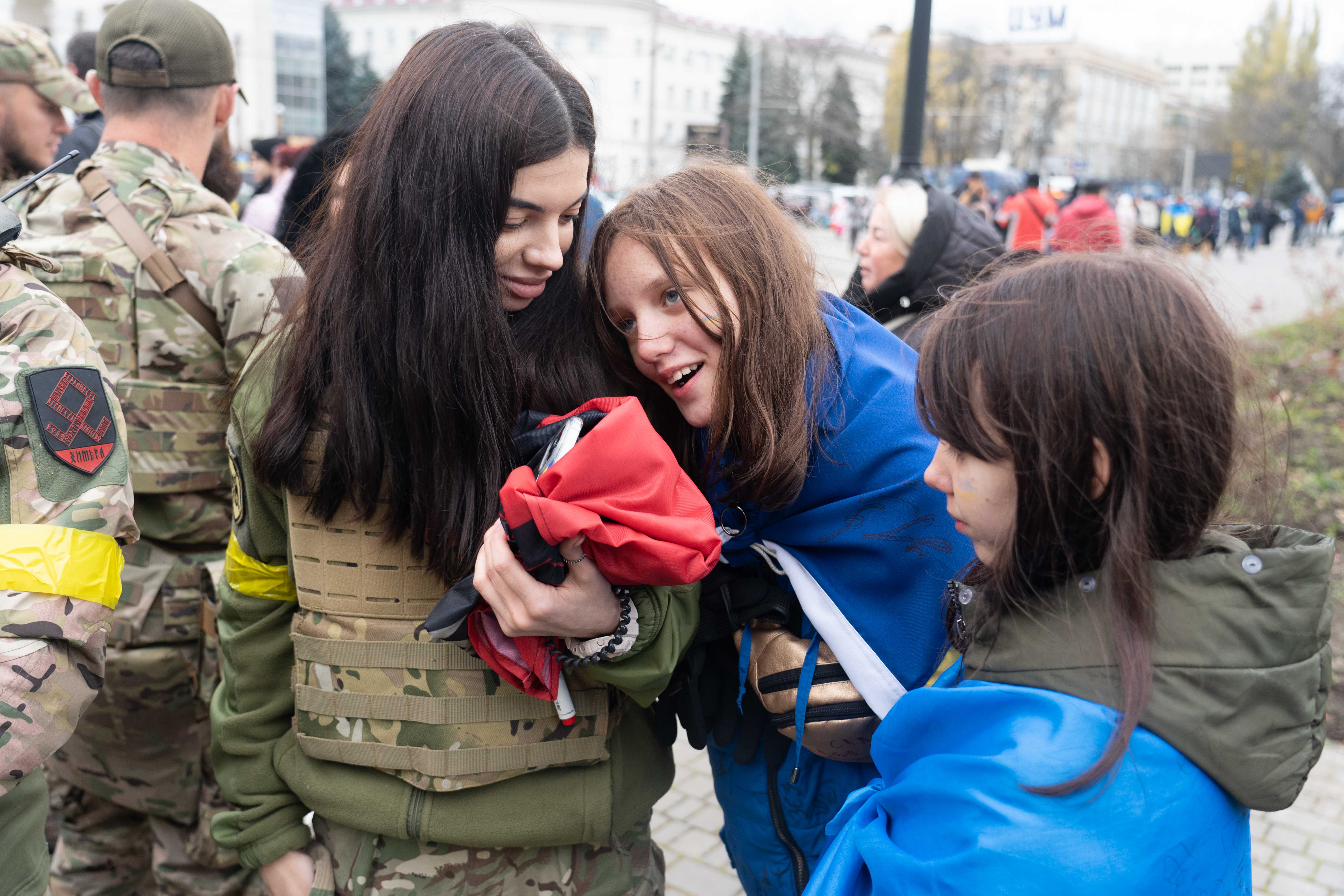 "Рублі більше не ходять". Як Херсон повертається до вільного життя в Україні: фото