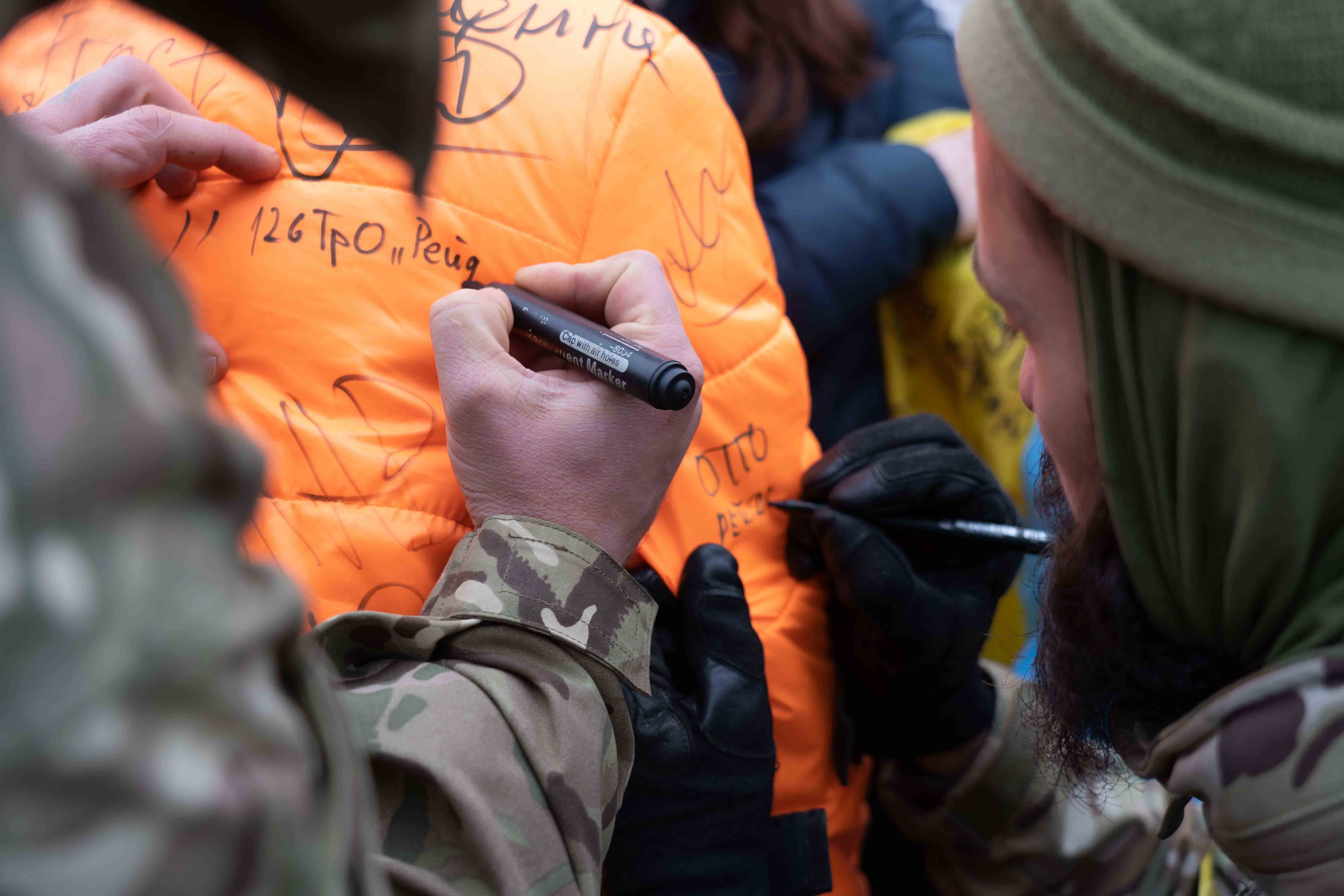 "Рублі більше не ходять". Як Херсон повертається до вільного життя в Україні: фото