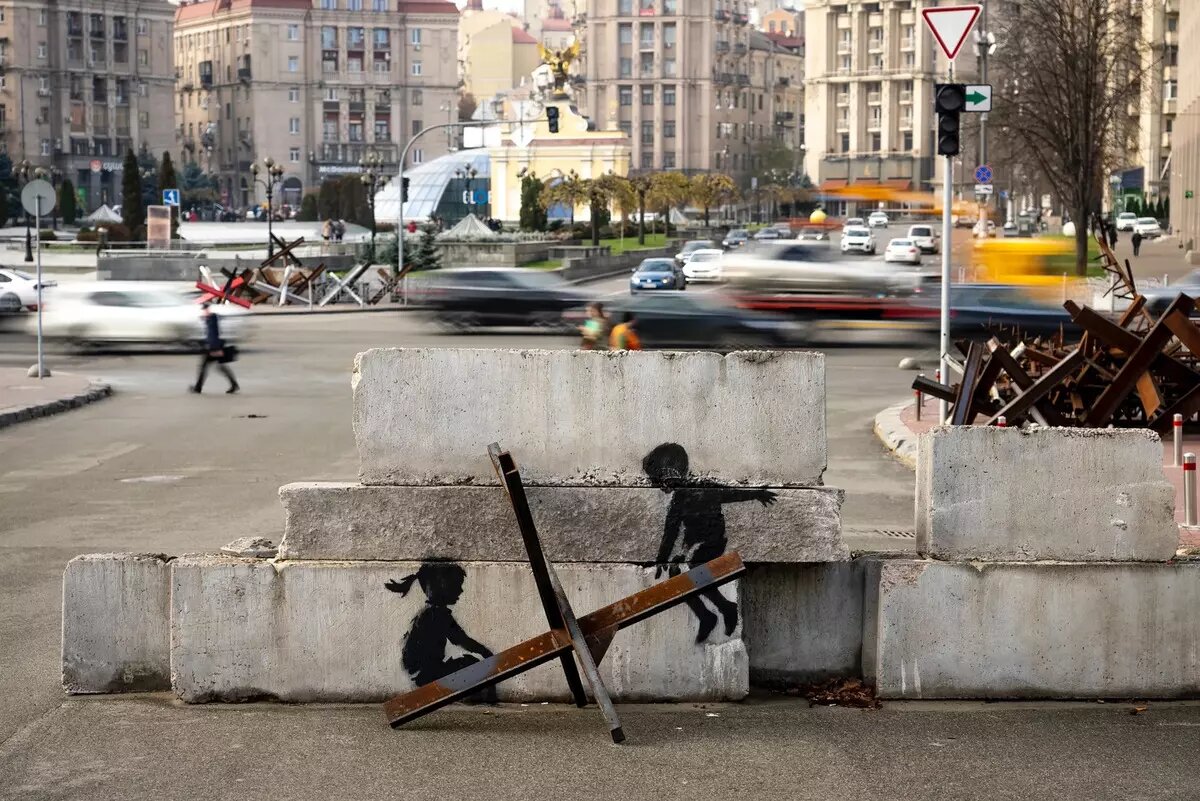 Бенксі створив уже сім графіті в Україні: Київ, Ірпінь, Бородянка – фото