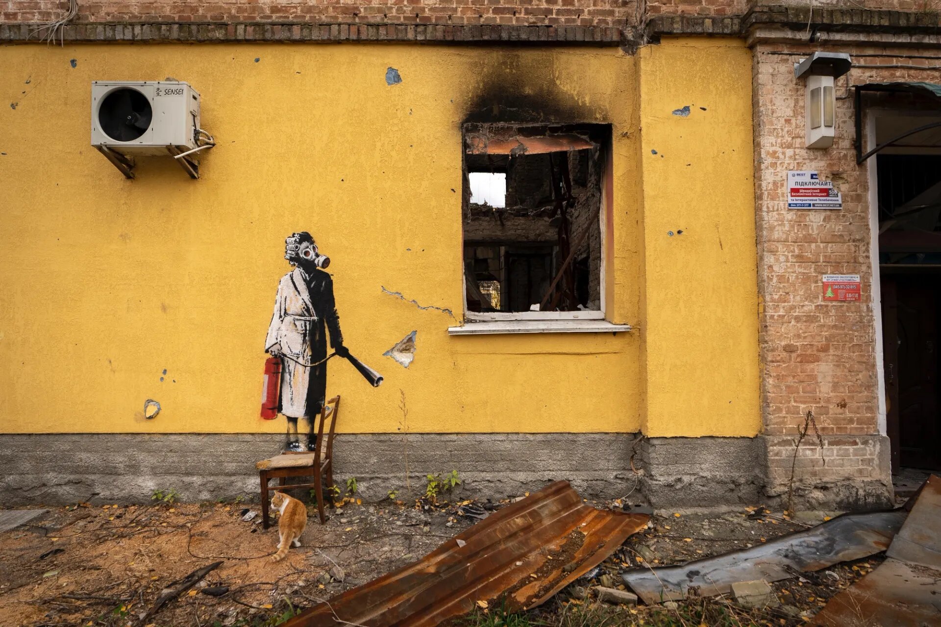 Бенксі створив уже сім графіті в Україні: Київ, Ірпінь, Бородянка – фото