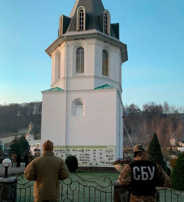 СБУ наведалась в монастырь Московского патриархата на Закарпатье — фото