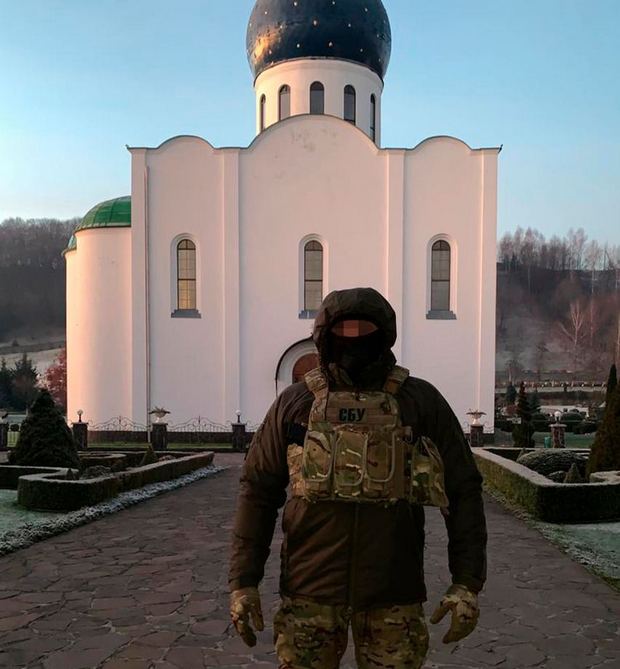 СБУ наведалась в монастырь Московского патриархата на Закарпатье — фото