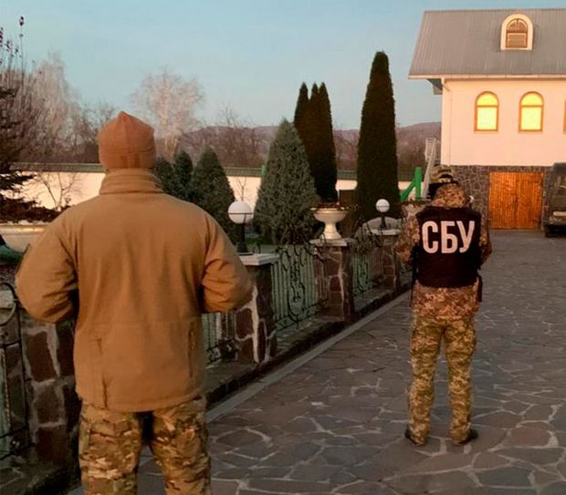 СБУ наведалась в монастырь Московского патриархата на Закарпатье — фото