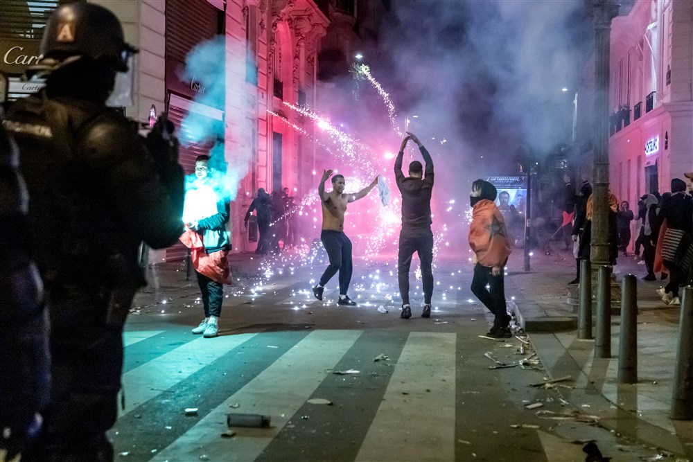 Святкування виходу Франції до півфіналу ЧС-2022 переросло у сутички з поліцією – фото