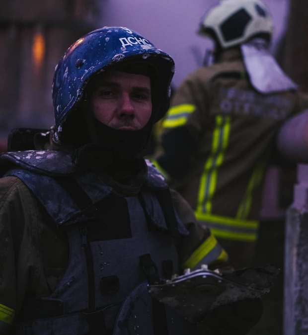 Последствия прилета беспилотника Shahed-136 россиян в Киеве и тушение пожара: фото и видео