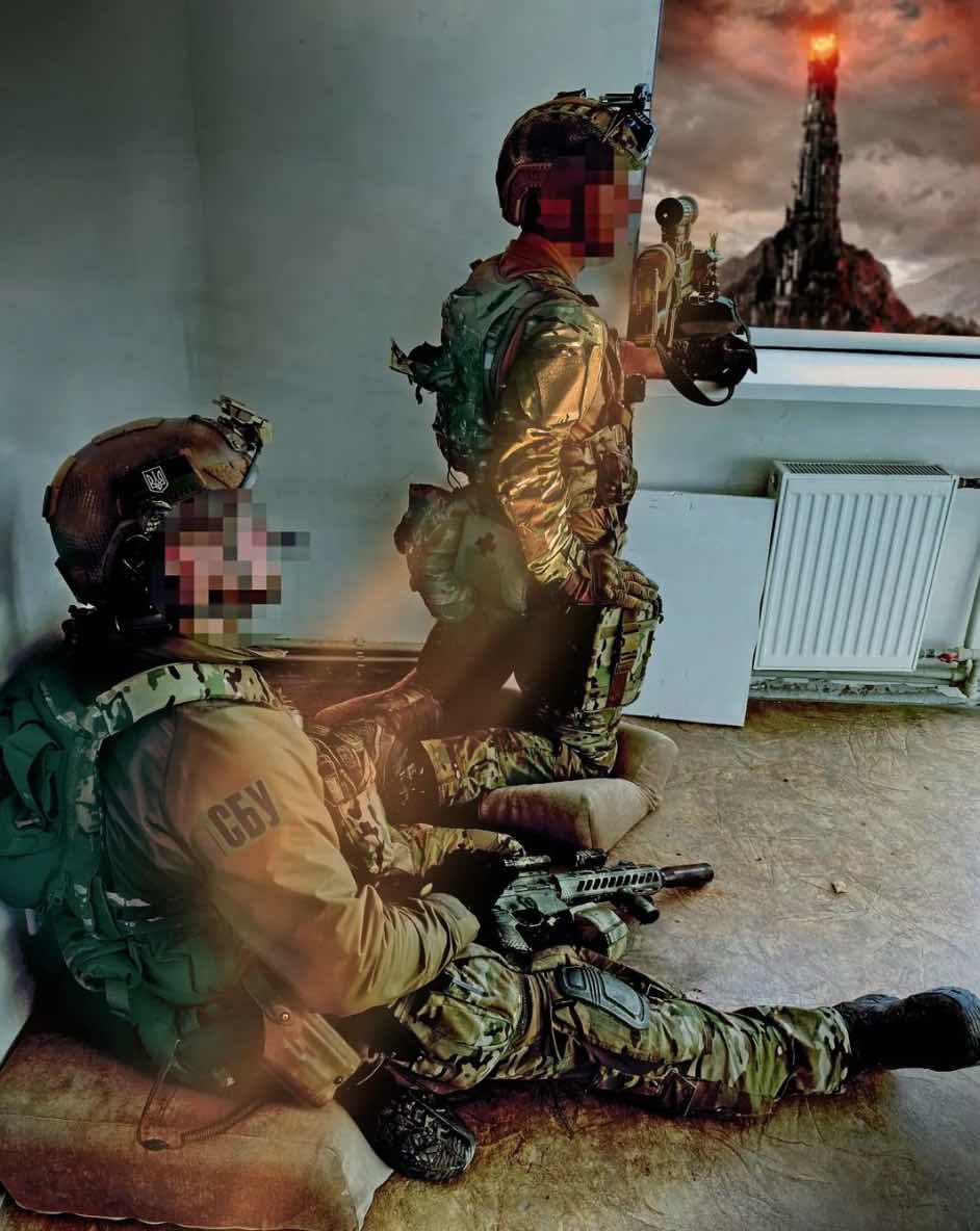 Фото: instagram.com/securityservice_ukraine Путин подарил 8 перстней главам СНГ, один – себе. СБУ: Читали Толкина, это ему не поможет