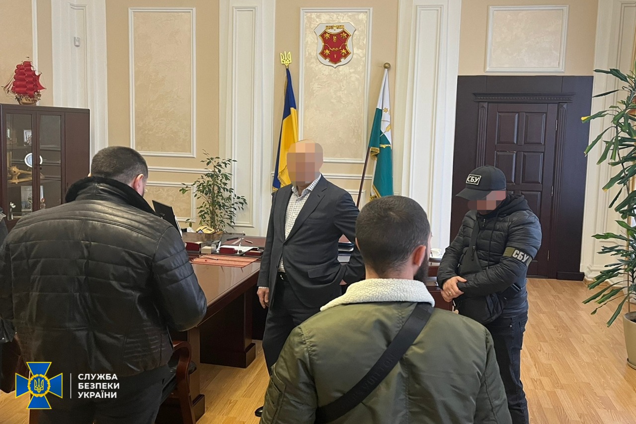 Фото: СБУ Мер Полтави Мамай отримав підозру СБУ у поширенні інформації про військових – фото