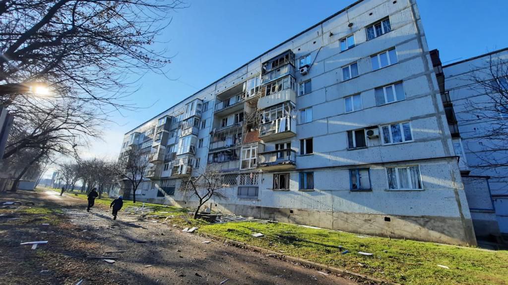Росіяни обстріляли житловий квартал у Кураховому – фото
