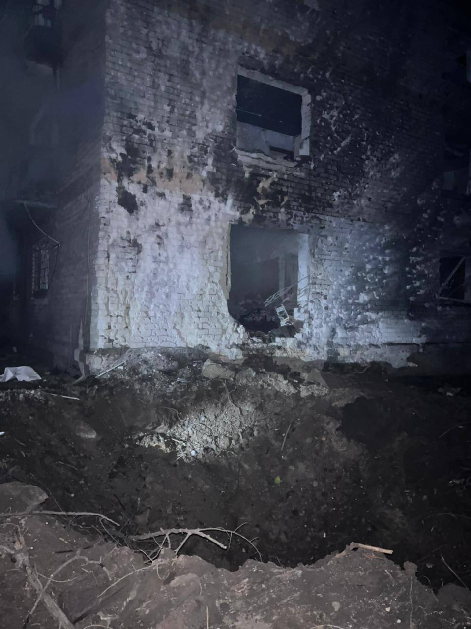 Росія вночі вдарила ракетами по Запоріжжю: є поранені та руйнування