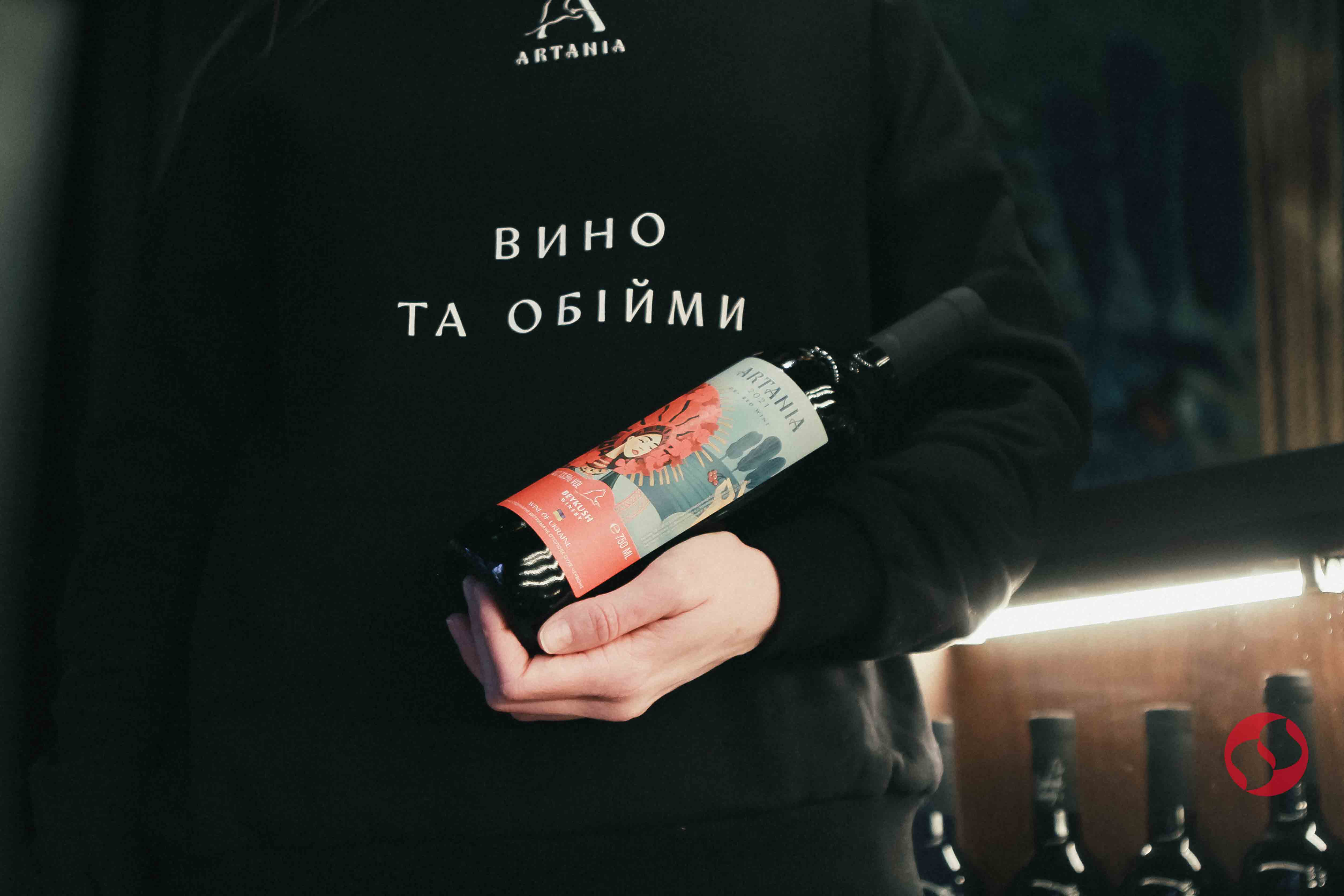 Фото: Валентина Поліщук/LIGA.net Виноробня з Очакова попри війну отримала "золото" та відкрила бар в Києві (ФОТО) 4