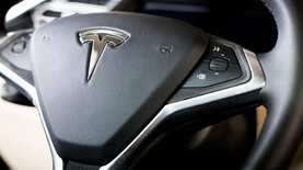 Tesla зарабатывает на одном автомобиле больше, чем кто-либо из конкурентов