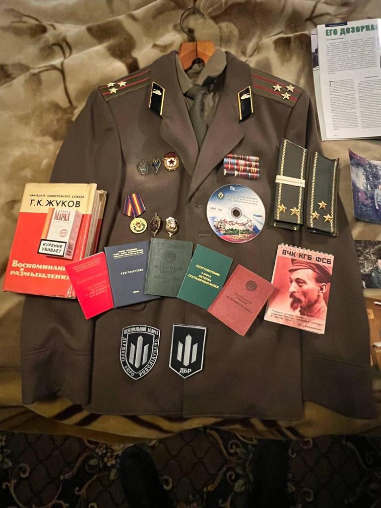 Фото: ОГП Затримано підполковника СБУ: його підозрюють у переданні росіянам секретної інформації – фото
