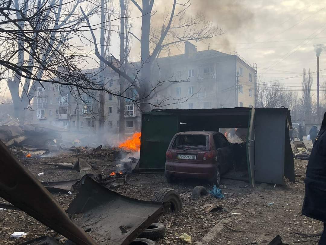 Россияне нанесли ракетный удар по Константиновке, убили троих мирных жителей – фото, видео
