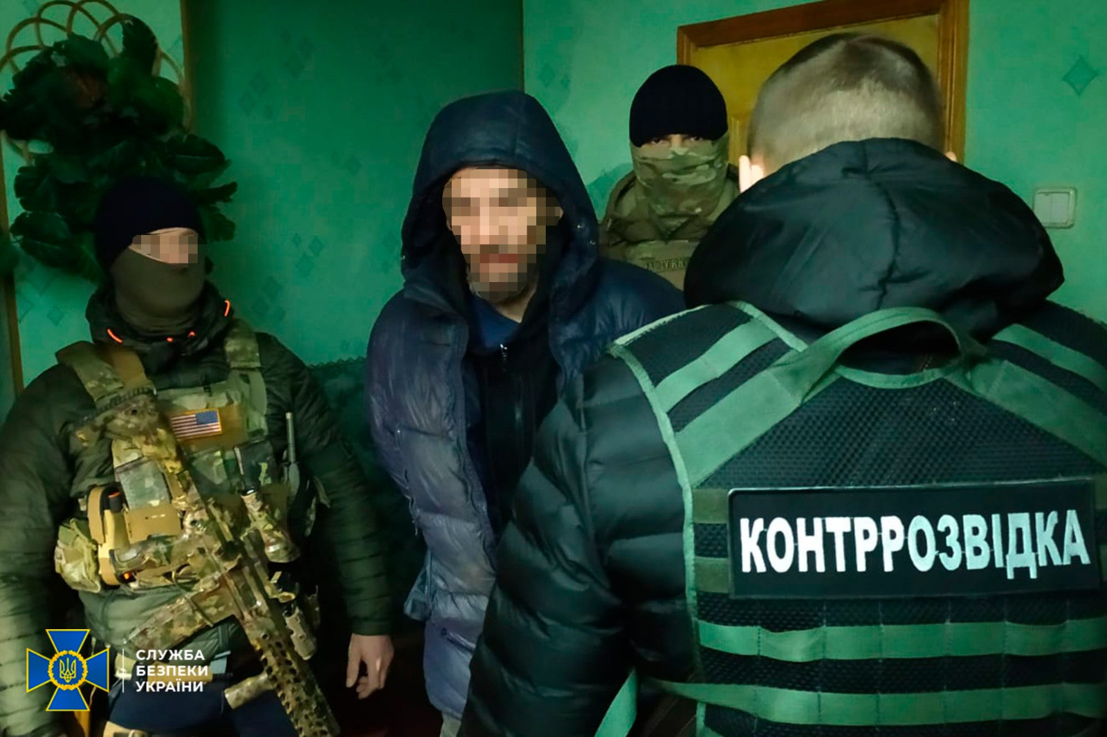 Фото: СБУ СБУ заявила про викриття "агента ФСБ", який проник у ЗСУ — відео затримання