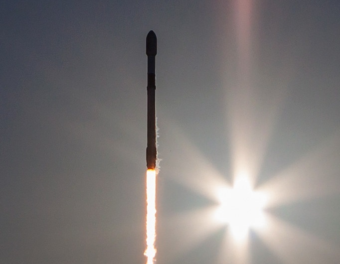 SpaceX запустила еще 49 спутников Starlink – фото, видео