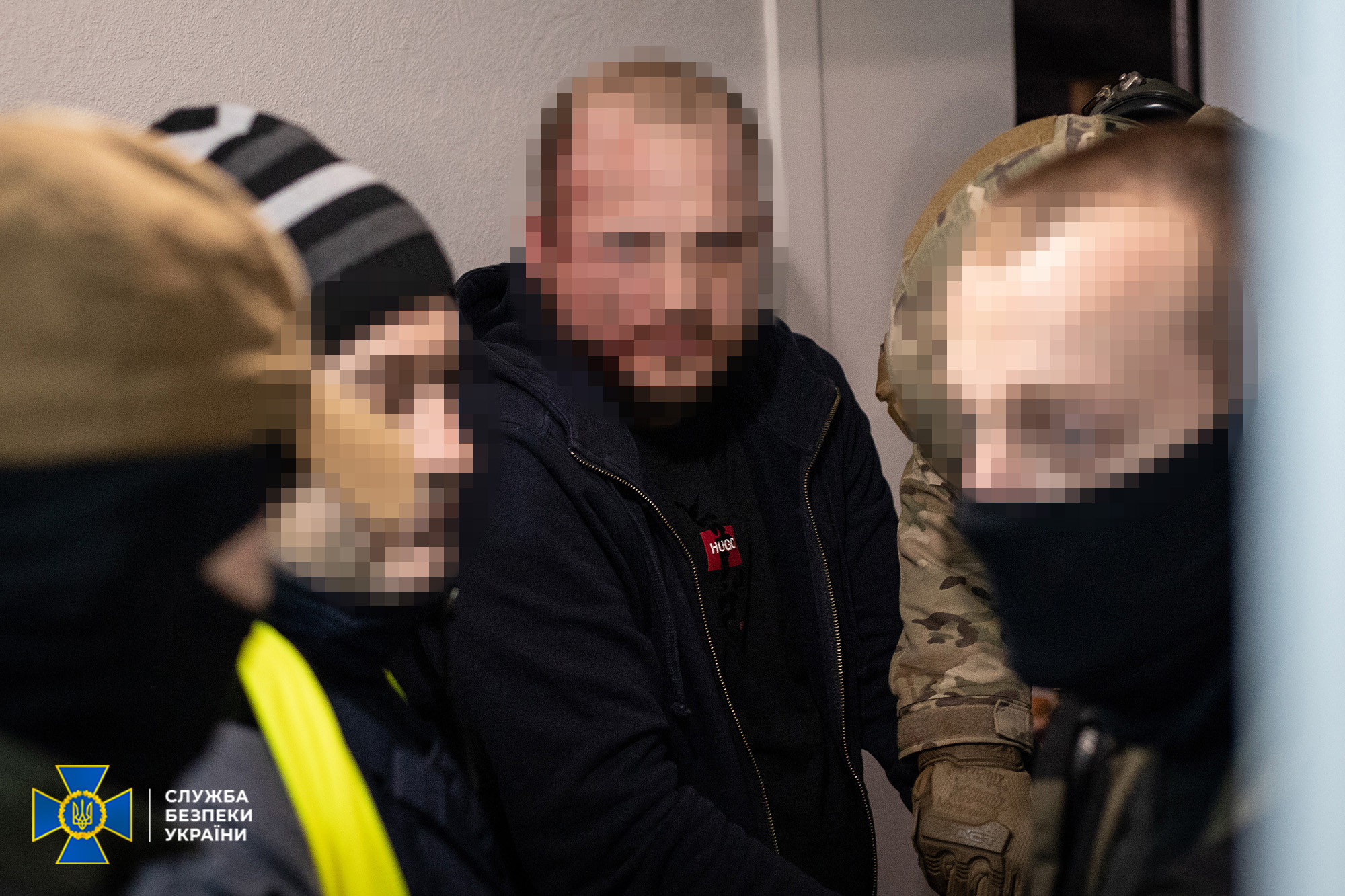 Фото – СБУ СБУ взяла группировку, которая под видом добробатов терроризировала киевлян – фото
