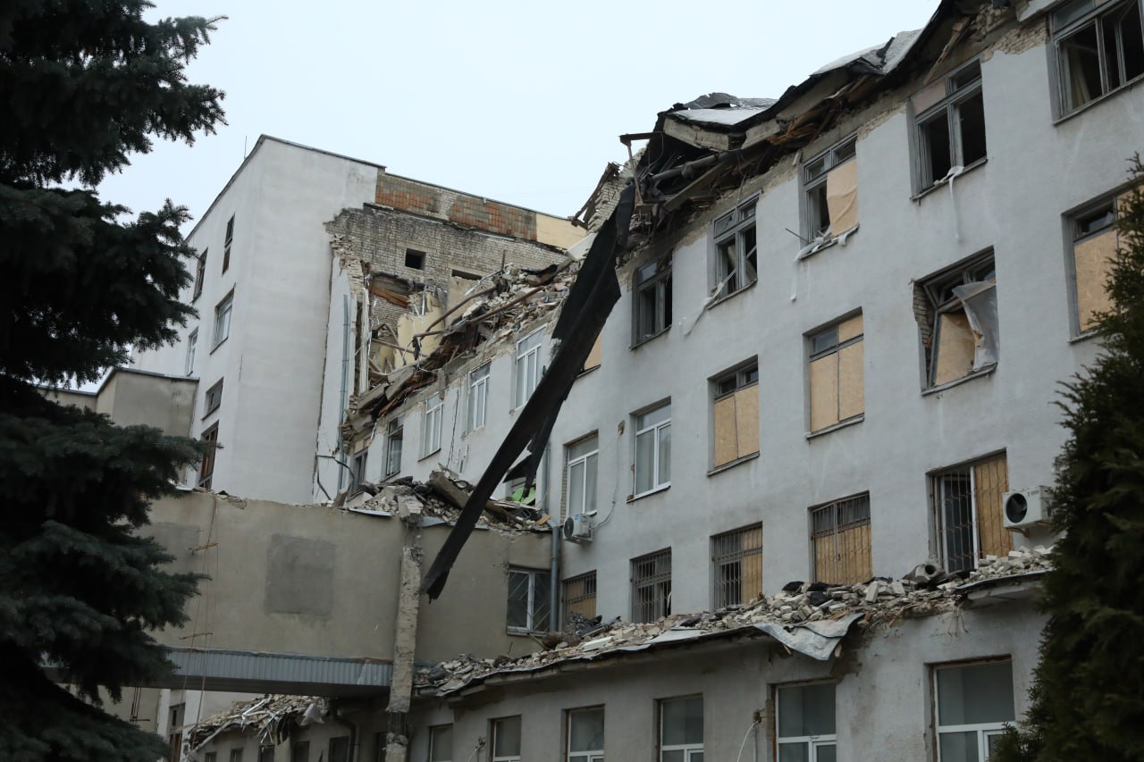 Росіяни завдали ракетного удару по центру Харкова – фото
