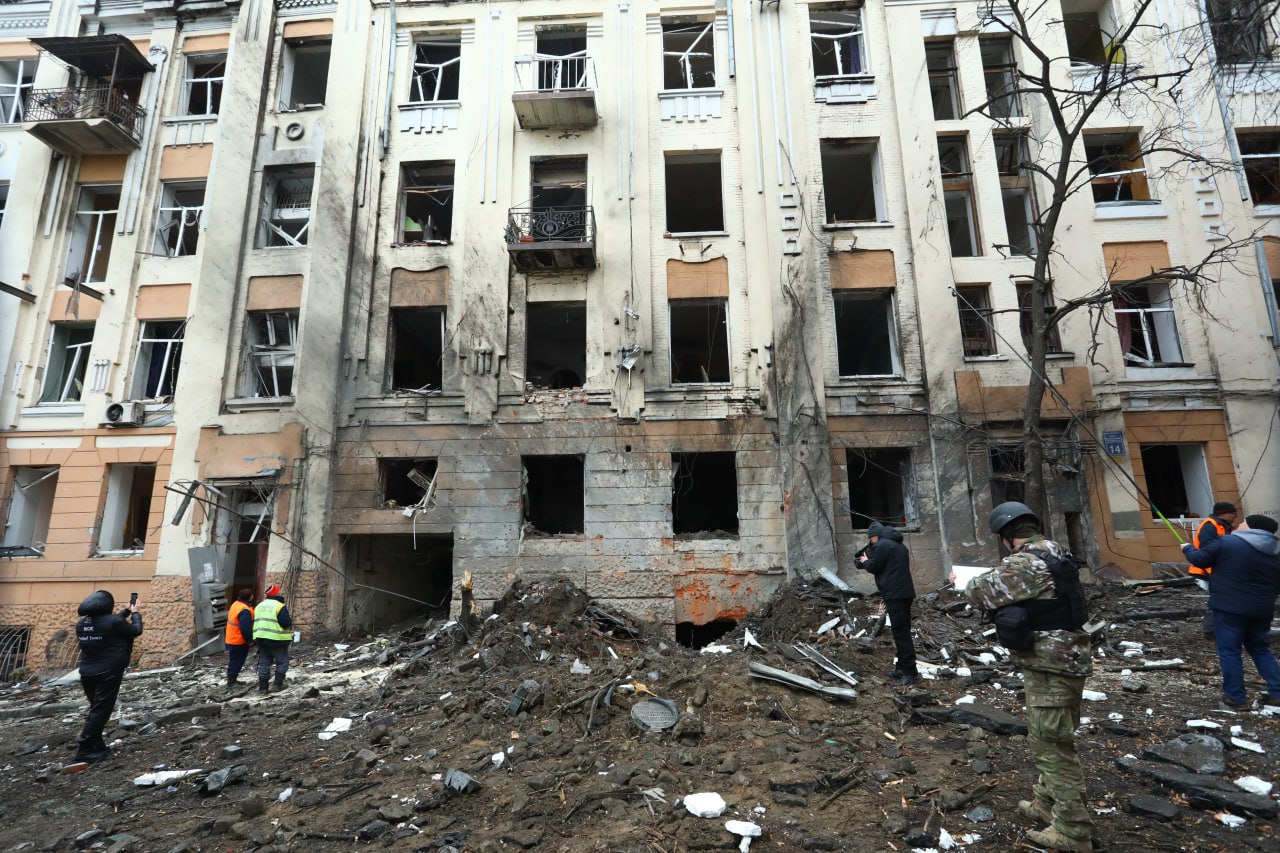 Росіяни завдали ракетного удару по центру Харкова – фото