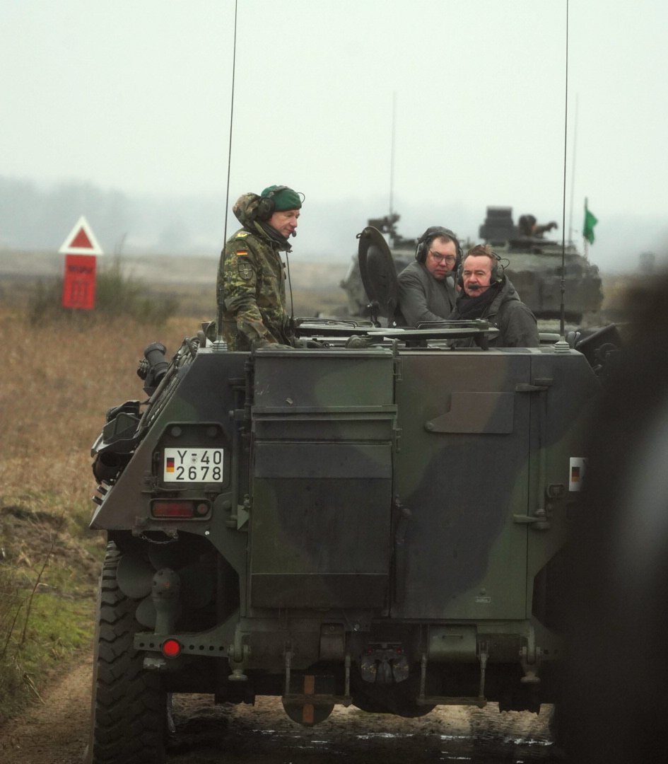 Фото – Міноборони Німеччини Пісторіус приїхав перевірити навчання ЗСУ на Leopard і Marder. Каже, все за планом – фото