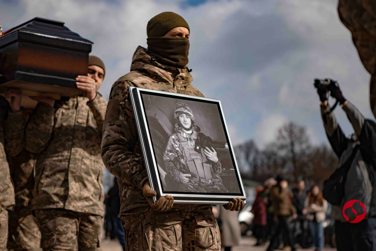 Фото: Валентина Поліщук/LIGA.net У Києві попрощалися з військовими, які робили "бавовну" на території РФ – фото