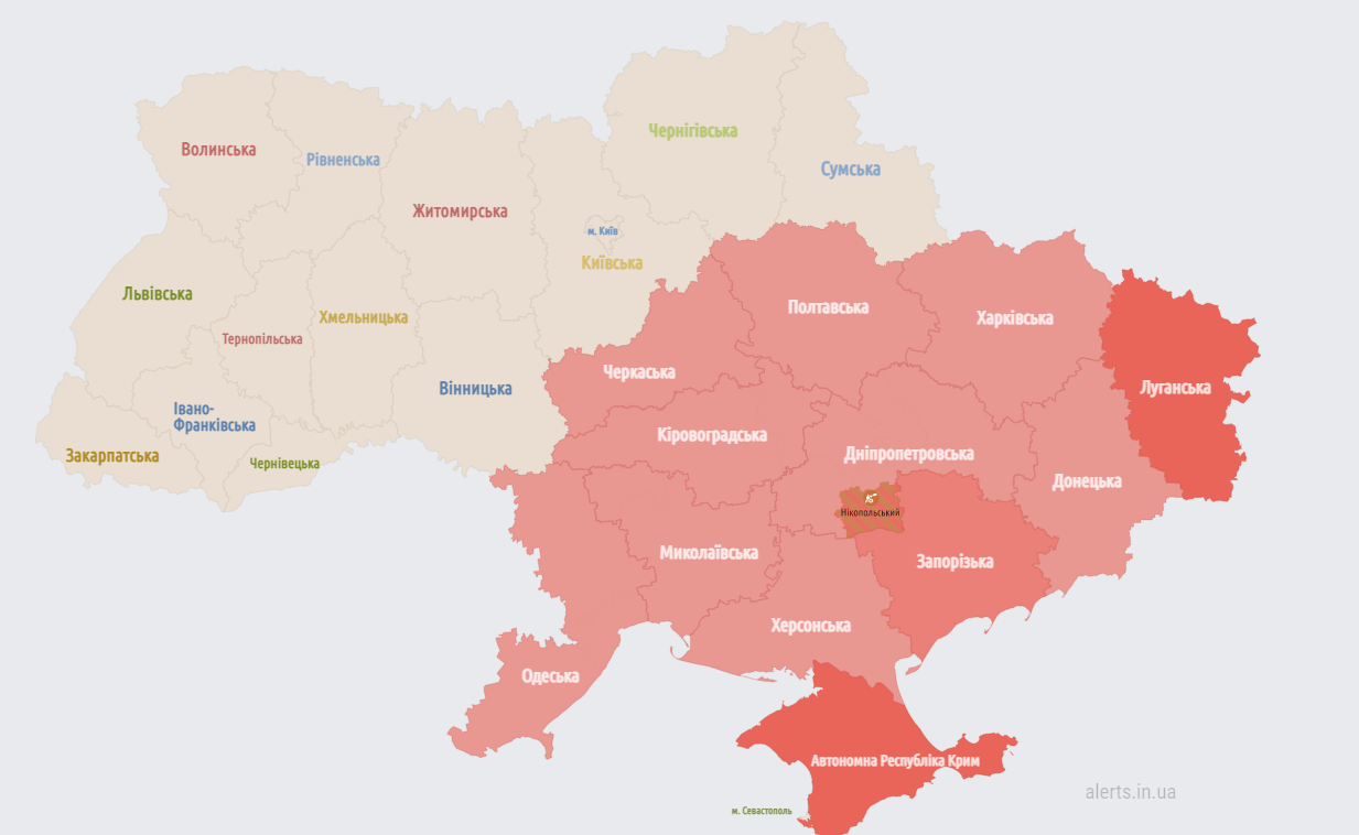 Скриншот У Запоріжжі лунали вибухи під час тривоги, "почервоніли" й інші області