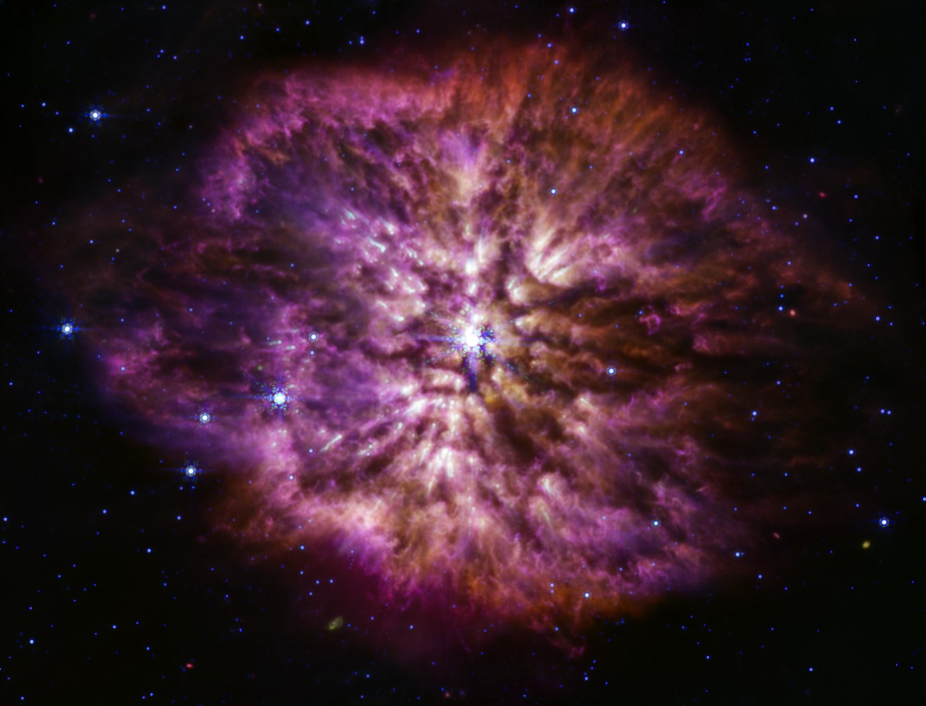 Телескоп "Джеймс Уэбб" показал фото смерти звезды. Это сверхновая в созвездии Стрельца