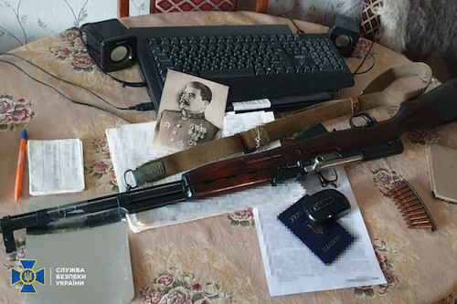 СБУ заявляє про нейтралізацію мережі "більшовицького підпілля" в Україні - фото
