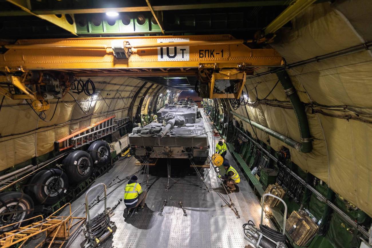 Фото: Forsvaret Восемь танков Leopard 2 от Норвегии уже в Украине – фото