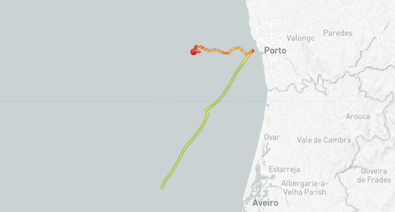 У берегов Португалии загорелся танкер с грузом дизеля и авиатоплива
