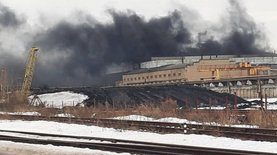 В России вспыхнул завод, производящий двигатели для бронетехники, – фото