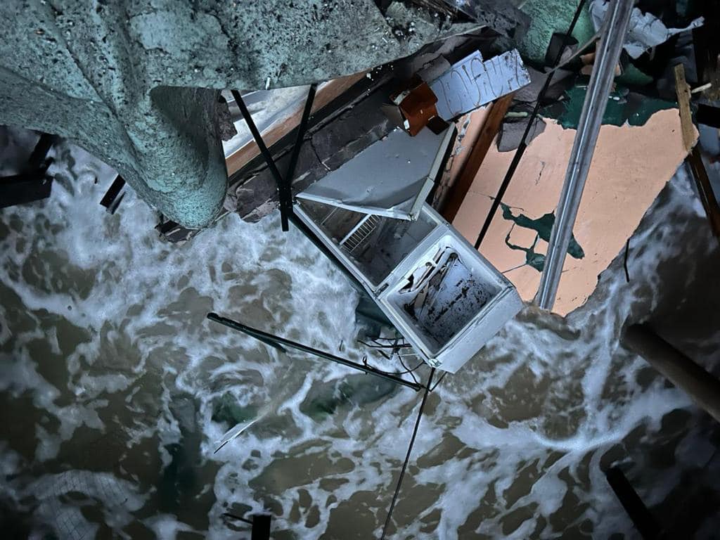 Фото: Оперативное командование ''Юг'' На побережье недалеко от Одессы прогремел взрыв: сдетонировала морская мина – фото
