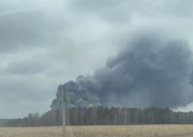 Под Брянском масштабный пожар на птицефабрике, погиб один человек – фото
