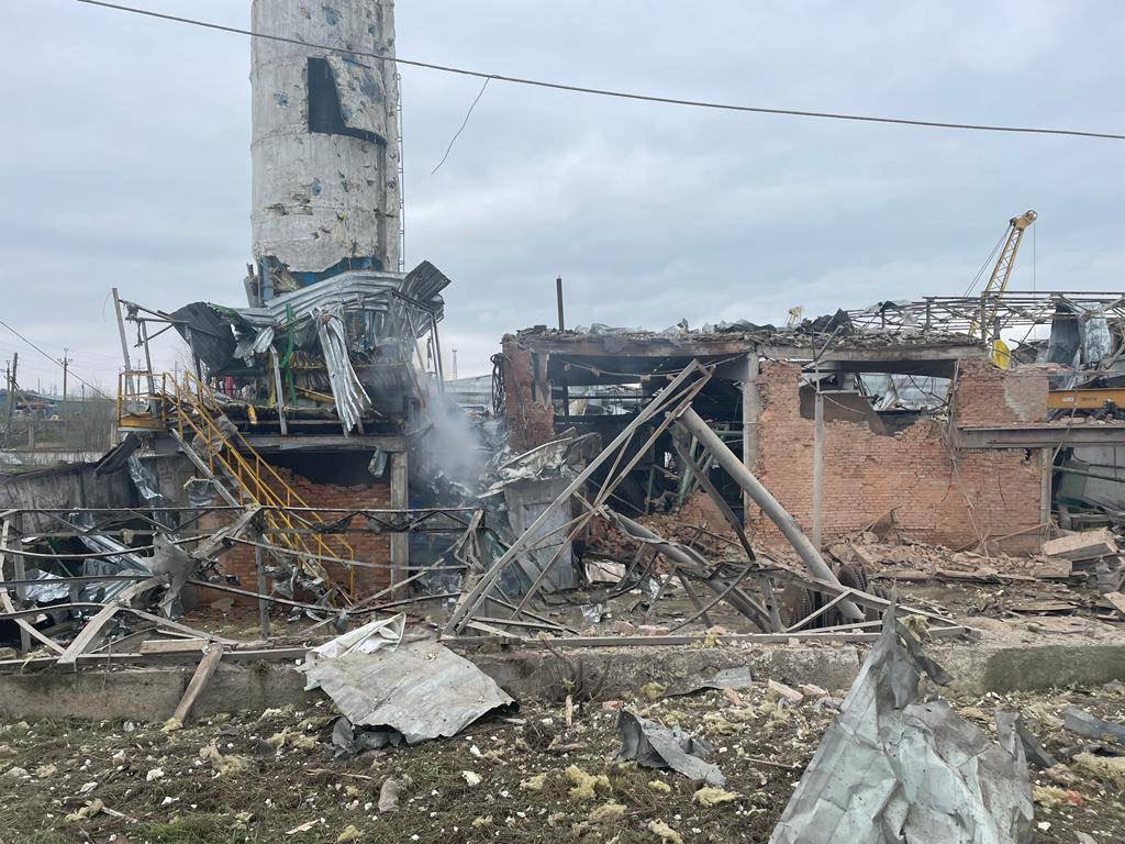 Російські Су-35 завдали удару по Оріхову, пошкоджені будинки та спортивна школа – Єрмак