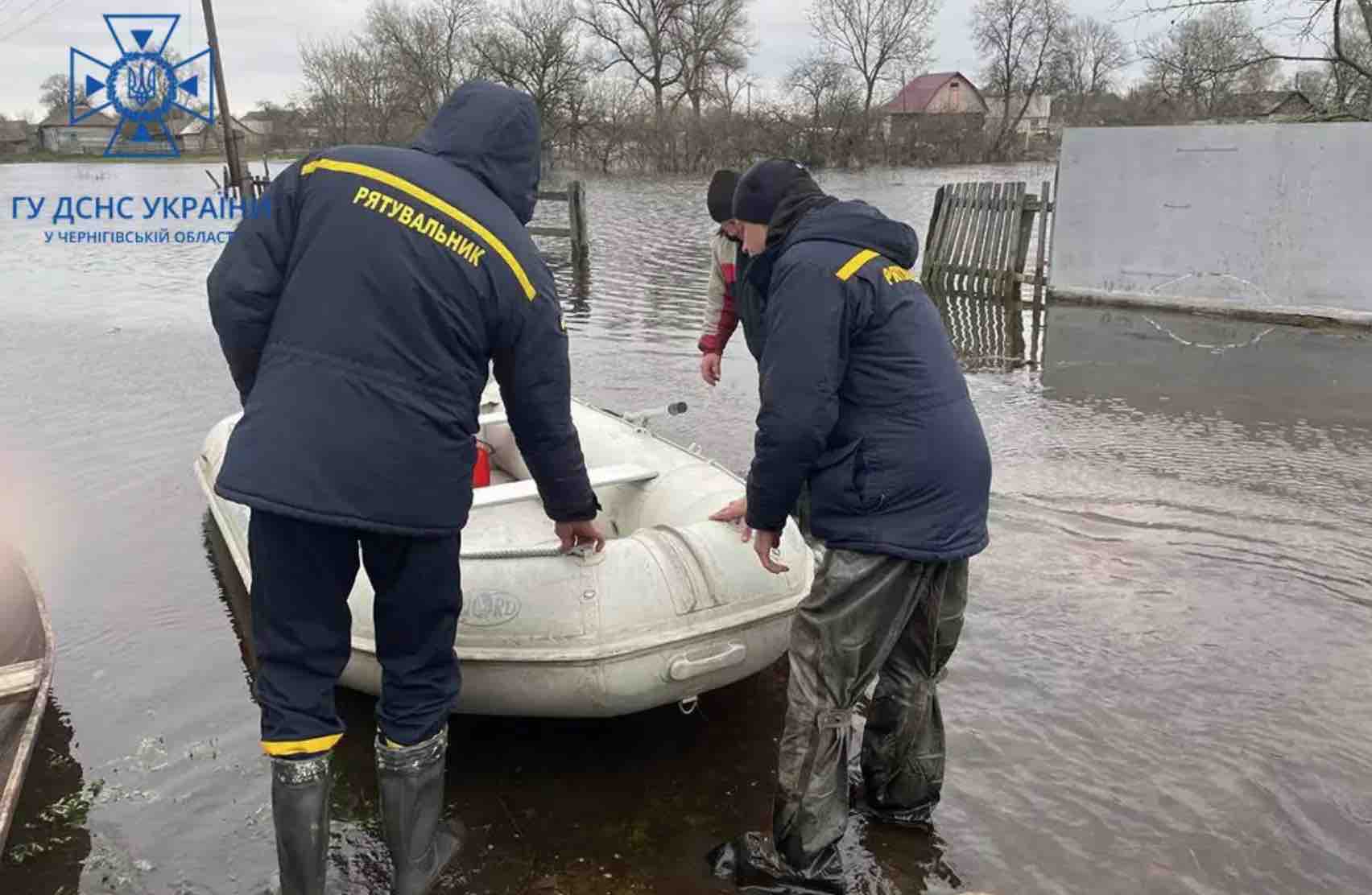 В зону подтопления попали 6 областей, самая плохая ситуация в Черниговской: фото, видео