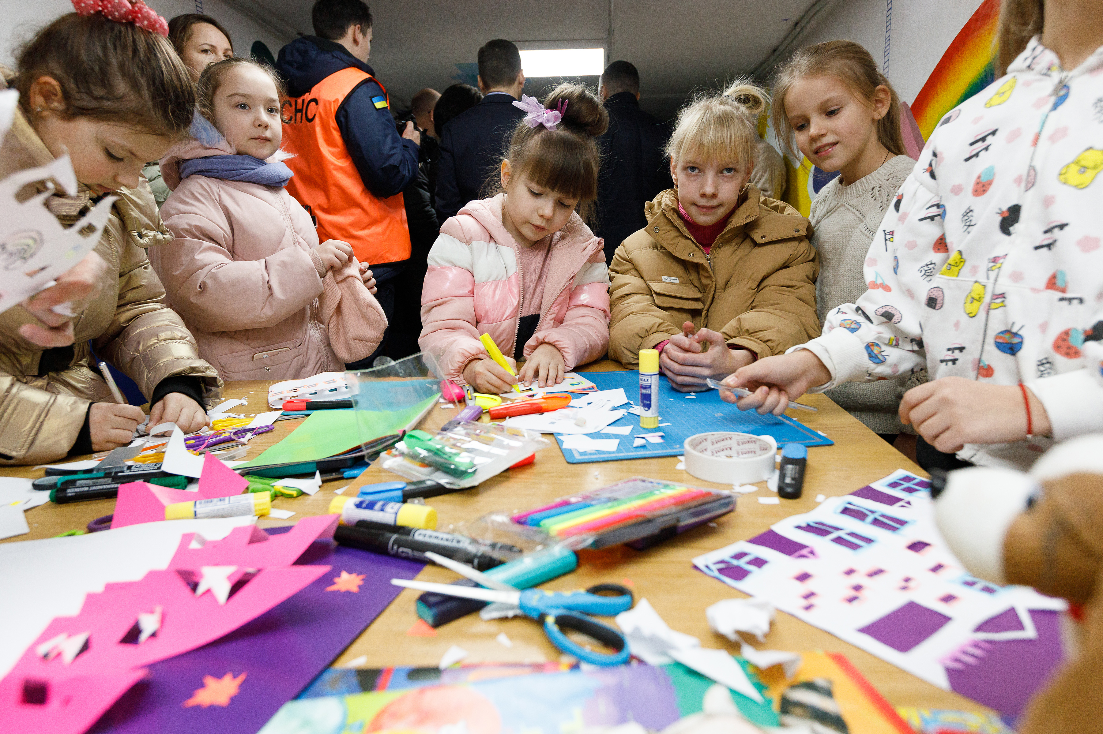 Как Фонд Восточная Европа обновил десятки укрытий и вернул в безопасные школы тысячи детей