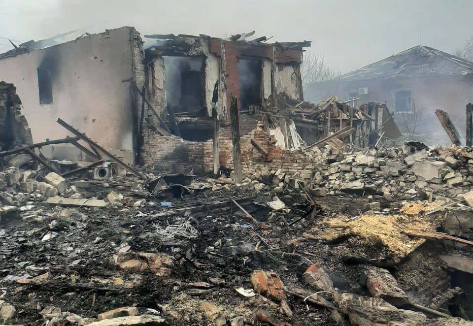 Вчера россияне нанесли авиаудар по центру Волчанска, есть погибшие – фото