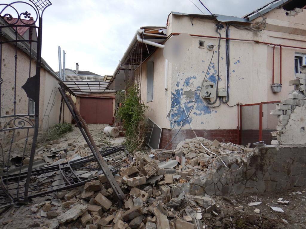 Фото – OГП Росія скинула авіабомби під Херсоном та б'є артилерією по місту, обстріл триває