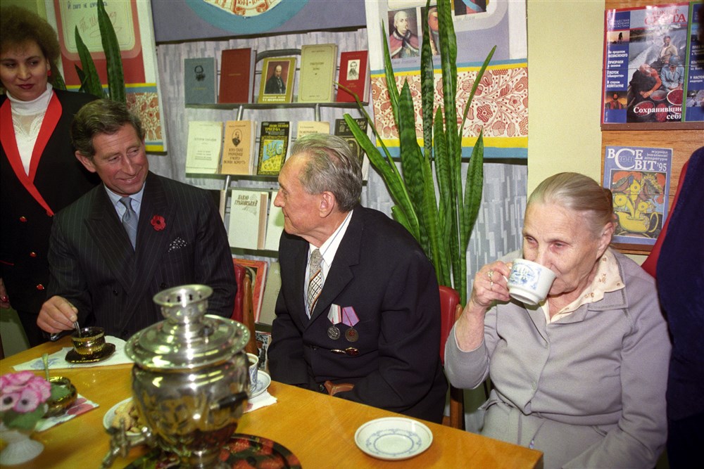 Принц Чарльз с украинскими ветеранами Второй мировой войны (Фото: EPA)
