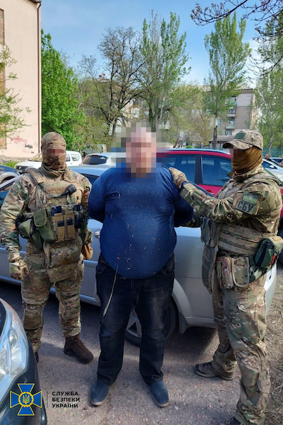 На Запоріжжі агенти ФСБ готували теракти проти командування ЗСУ — відео затримання