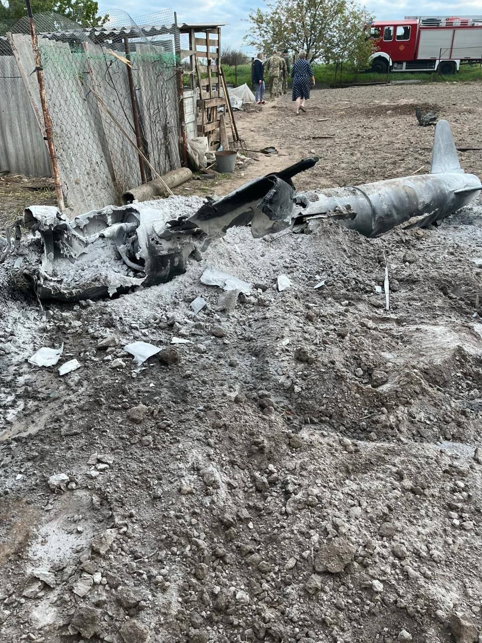 Обломки российской ракеты Х-55 (Фото: Национальная гвардия Украины) Уламки російської ракети Х-55 (Фото: Національна гвардія України)