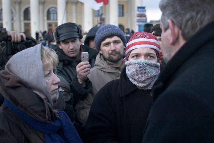 "Розумію упередженість українців щодо білорусів". Як політув'язнена з Мінська допомагає ЗСУ