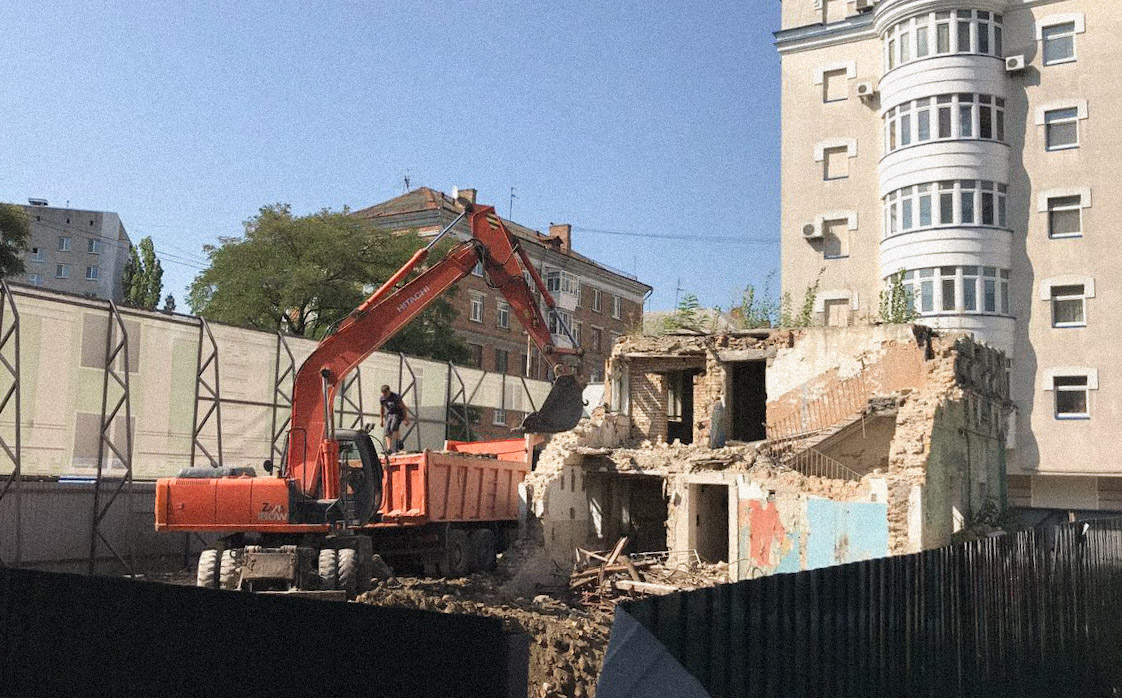 Чому важливо зберігати архітектуру та як це робити під час війни
