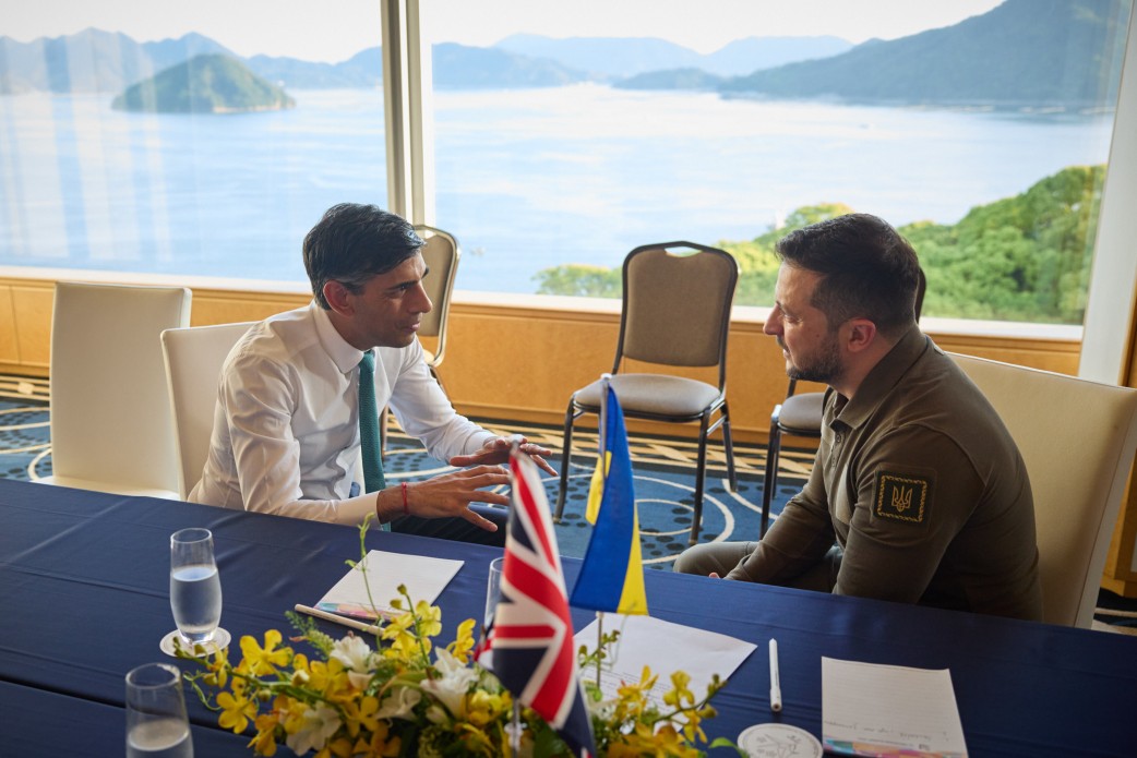 "Байден развеял нарратив New York Times". Как Зеленский съездил на саммит G7 и что с F-16
