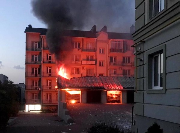 Росіяни майже всю ніч обстрілювали Херсонщину, поранили трирічну дитину – фото